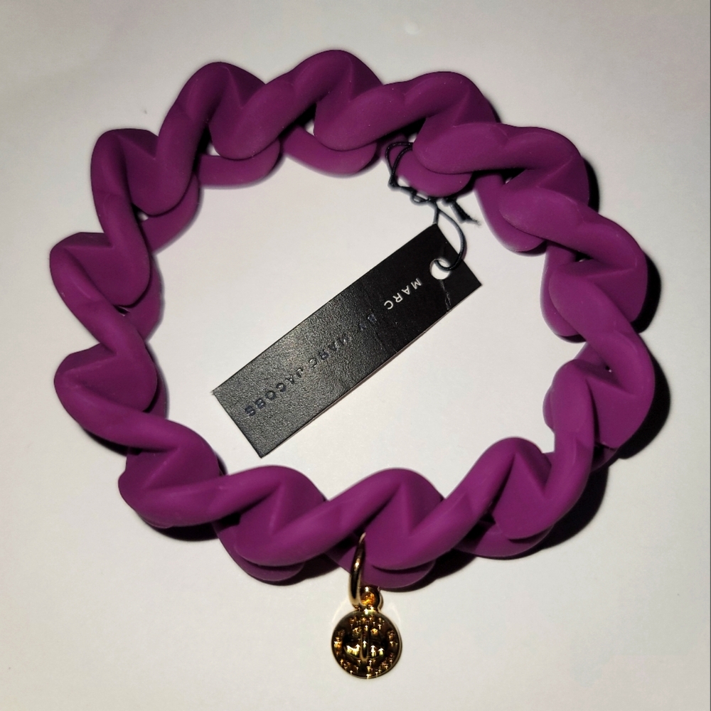 NWT Marc By Marc Jacobs Plum Turnlock Rubber Stretch Bracelet